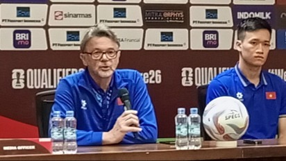 Pelatih Timnas Vietnam Philippe Troussier Yakin Bisa Curi Poin di Stadion GBK