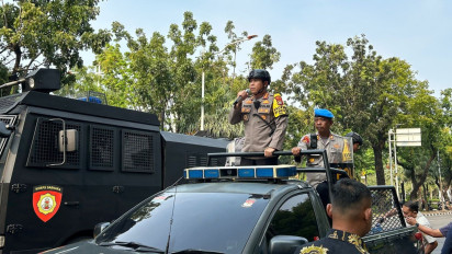 Jelang Pengumuman Hasil Pemilu 2024, Ribuan Personel Polisi Diterjunkan Amankan Demo di KPU dan DPR 