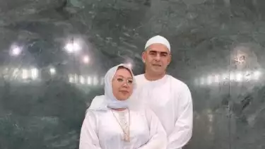 Cristian Gonzalez dan istri