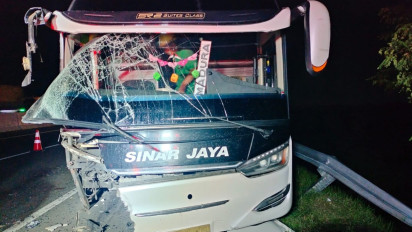 Gegara Turun saat Bus Mogok di Tol  Kanci-Pejagan, Dua Penumpang Tewas Disambar Truk Trailer