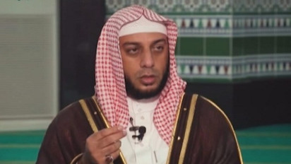 Lawan Rasa Malas, Amalkan Doa ini Setelah Shalat Subuh, Baca 100 Kali kata Syekh Ali Jaber, Insya Allah dalam Waktu Dekat Rezeki Bertubi-tubi Mendekat