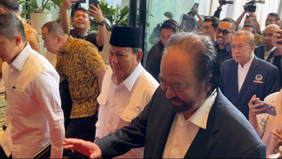 Kedatangan Prabowo Disambut Hangat Surya Paloh, Sampai Gelar Karpet Merah