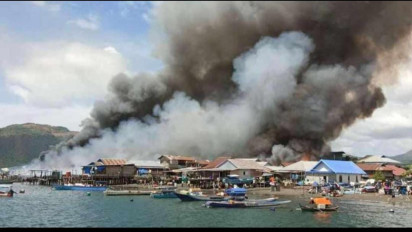 Kebakaran Hebat Menghanguskan Gedung Pasar dan Rumah Warga di Halmahera Timur