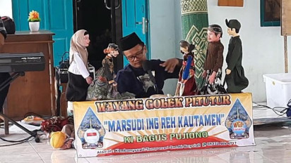 Unik! Pendakwah di Boyolali Ini Menggunakan Media Wayang Golek