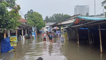 294 Kepala Keluarga di Kalideres Diungsikan Akibat Banjir