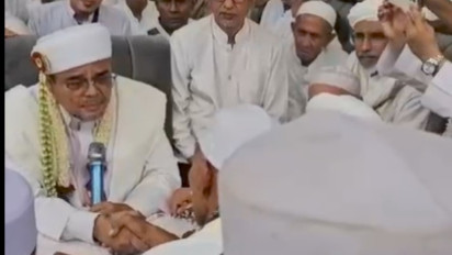 Habib Rizieq Lancar Bacakan Ijab Kabul, Sah Jadi Suami Syarifah Mona Hasina Alaydrus