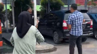 Viral, Oknum Polisi Tembak Hingga Bacok Dua Debt Collector di Palembang