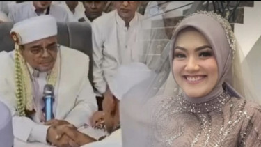 Tak Hanya Usia Terpaut Jauh dengan Syarifah, Ternyata Mertua Baru Habib Rizieq Hampir Seumuran