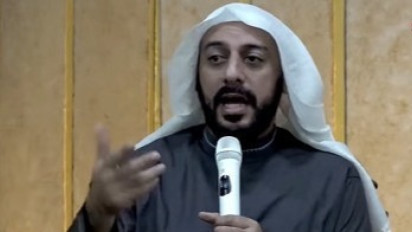 Orangtua Sudah Meninggal Dunia? Syekh Ali Jaber Sarankan Agar Kita Kerjakan 2 Amalan Dahsyat ini, Dampaknya Tak Disangka Membuat...