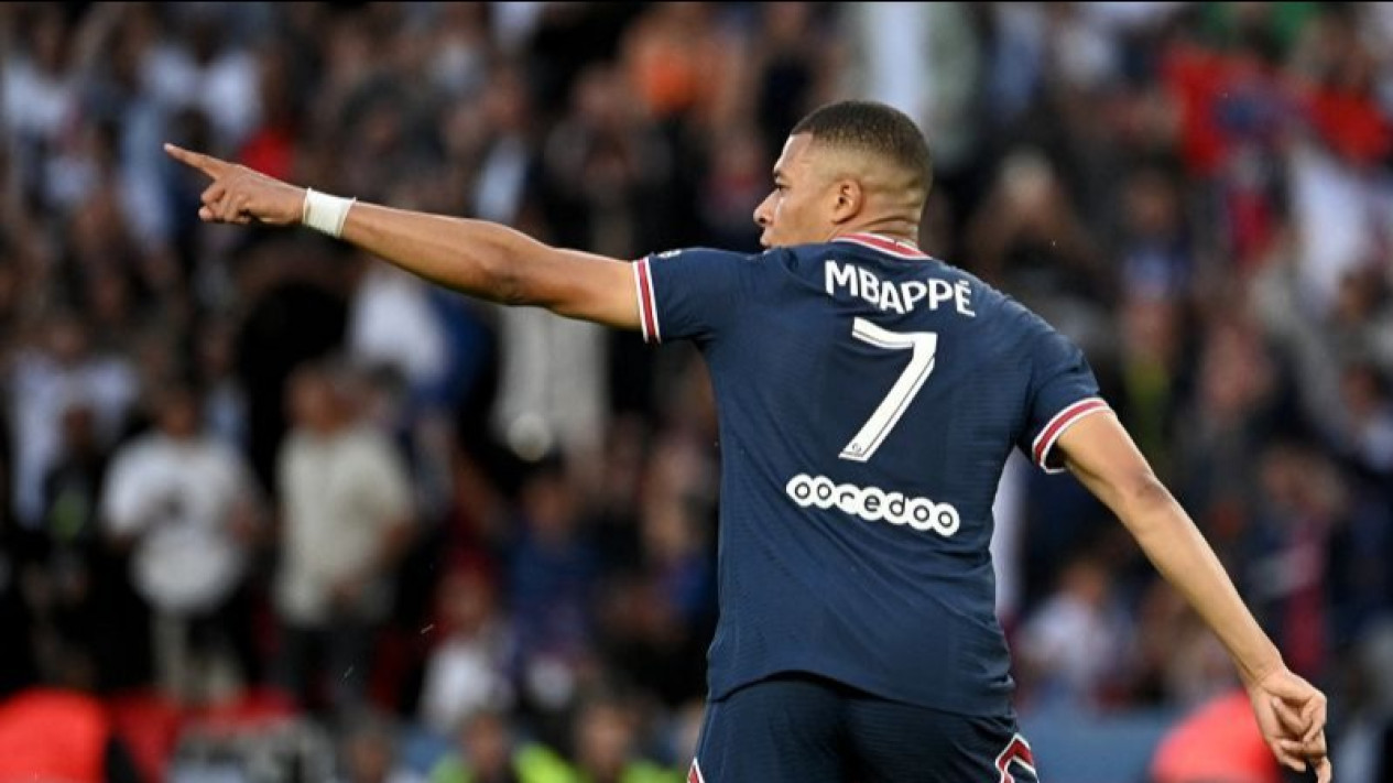 Tchouameni Beri Kode Mbappe akan Gabung ke Real Madrid
            - galeri foto