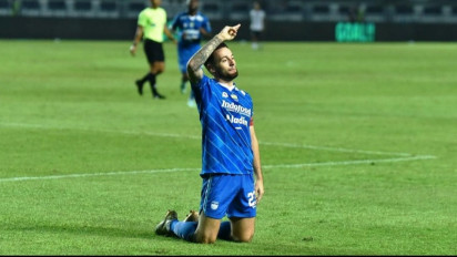 Marc Klok Jalani Perawatan di Singapura, Terpaksa Absen Membela Persib di Dua Pertandingan