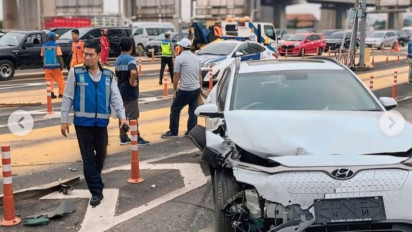 Kecelakaan Parah di Gerbang Tol Halim Mobil Bertumpuk, Korban Alami Sesak Dada, Polisi Pastikan Tak Ada Korban Jiwa