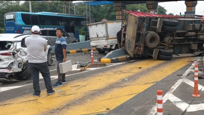 Kecelakaan Beruntun Mengerikan di Gerbang Tol Halim Utama Pagi Tadi, Kenapa Truk Engkel Ugal-ugalan itu Tidak Mengerem?