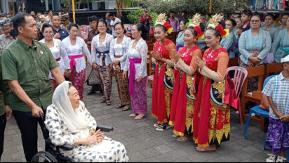 Sinta Nuriyah Wahid Buka Puasa Bersama di Pura Agung Blambangan Banyuwangi