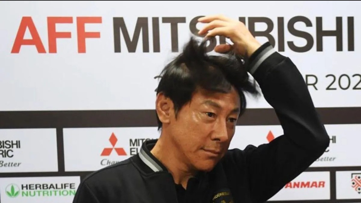 Baru Juga Bawa Timnas Indonesia Menang Atas Vietnam, Shin Tae-yong Sudah Dibuat Puyeng Oleh Hal Ini
            - galeri foto