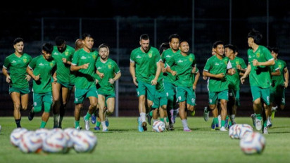Link Live Streaming Arema FC vs Persebaya Surabaya di Liga 1 2023-2024: Duel Dua Tim Pesakitan di Derbi Jatim