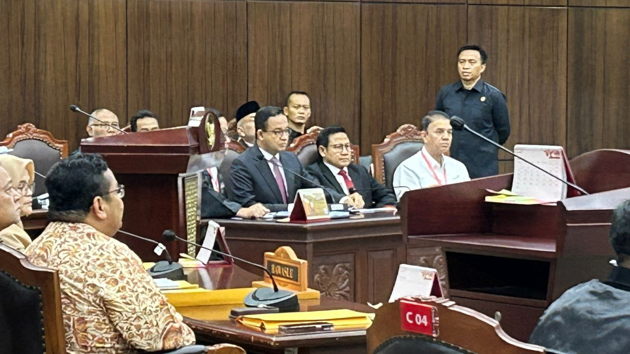 Pakar Sebut Seluruh Elite Politik harus Berlapang Dada Menerima Putusan MK
            - galeri foto