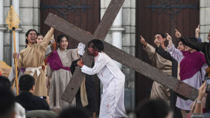 Makna Mendalam Jumat Agung Bagi Menko Luhut: Kita Belajar Tentang Kasih dan Pengorbanan