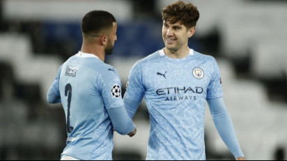 3 Bek Tangguh Man City Terancam Absen Lawan Arsenal