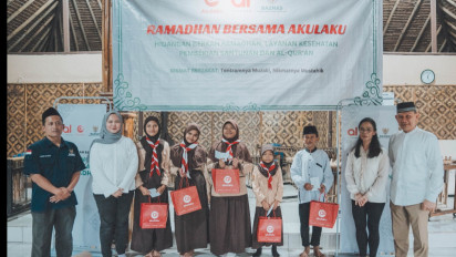 Berbagi Berkah Ramadhan, Akulaku dan Baznas RI Beri Bantuan Bagi Komunitas Pemulung di Kota Bekasi
