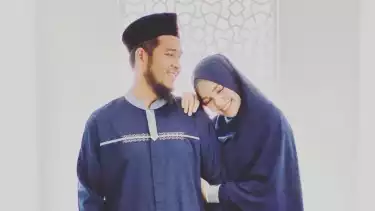 Dewi Sandra dan Suami Agus Rahman