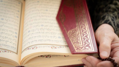 Bacaan Al-Qur'an Surat Yusuf Ayat 81-85 Lengkap Tulisan Arab, Latin, dan Artinya