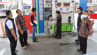 Pastikan Kondisi BBM Aman saat Mudik Lebaran 2024, Polres Malang Sidak SPBU