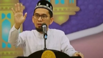 Doa Dijamin Terkabul kata Ustaz Adi Hidayat Silahkan Pakai Kata-kata ini, Tidak Sulit, Cukup Ucapkan...