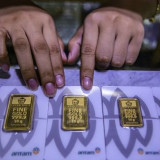 Harga Emas Antam Hari Ini 10 Februari 2026 Lagi-Lagi Naik Tipis Rp14.000, Kini Sentuh Angka Rp2.954.000 per Gram