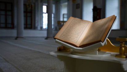 Bacaan Al-Qur'an Surat Ar-Ra’d Ayat 6-10 Lengkap Tulisan Arab, Latin, dan Artinya