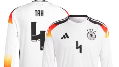 Tak Cuma Timnas Indonesia, Penggemar Tuntut Jersey Timnas Jerman Ganti Karena Ini