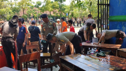 Pasca Banjir Demak, Sejumlah Sekolah Masih Terdampak Akibat Lumpur yang Belum Dibersihkan