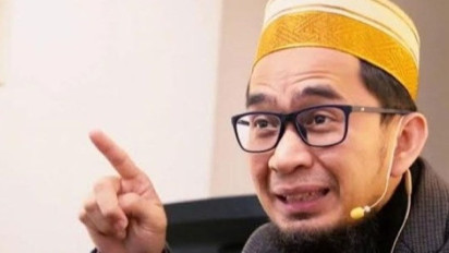 Padahal Imam Tegas Baca Qunut saat Shalat Subuh Berjamaah, tapi Ada Makmum Tidak Ikut Qunut, Sahkah Shalatnya? Ustaz Adi Hidayat Jawab Tegas, Ternyata...