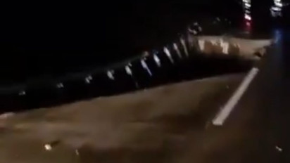 Info Mudik, Ini Penampakan Longsor di Tol Bocimi, Lubang Besar Menganga, Gerbang Tol Parungkuda Ditutup Sementara