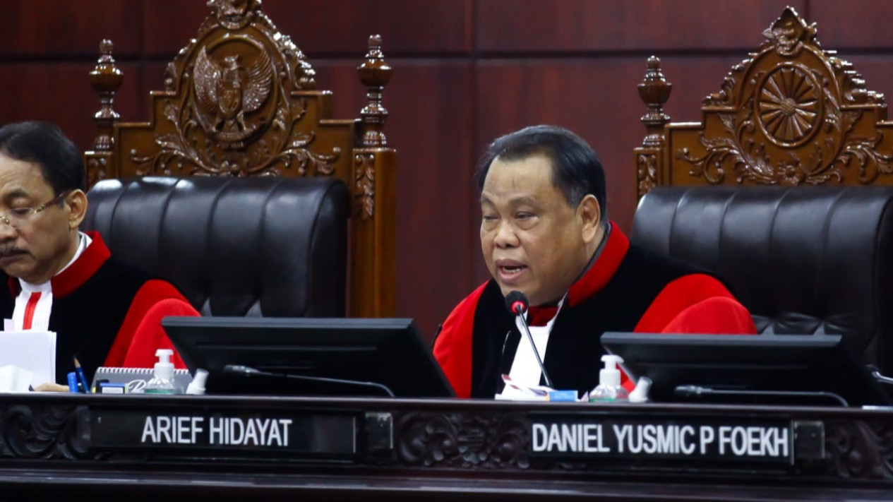 Hakim MK Arief Hidayat Sebut Pilpres 2024 Banyak Hiruk-pikuk: Ada yang Langgar Etik dan Cawe-cawe
            - galeri foto