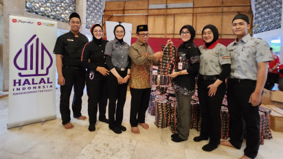 Pizza Hut Indonesia dan Alma Foundation Berbagi Buka Puasa Bersama Ribuan Umat di Masjid Istiqlal Jakarta