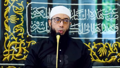 Memangnya Wajib Melakukan Ziarah Kubur Setelah Shalat Idul Fitri? Ustaz Khalid Basalamah Jawab Tegas Hukumnya…