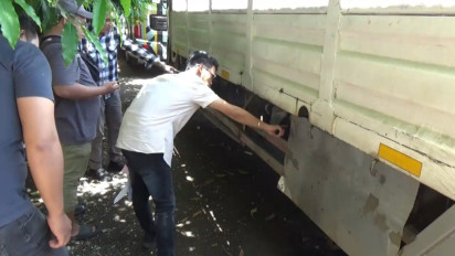 Selundupkan 1,3 Ton Solar Gunakan Tangki Modifikasi, Sopir Truk Diamankan