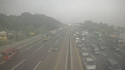 Info Mudik, H-4 Lebaran 2024 Jalur Contraflow Tol Jakarta-Cikampek Padat Merayap Belasan Kilometer, Lihat Fotonya