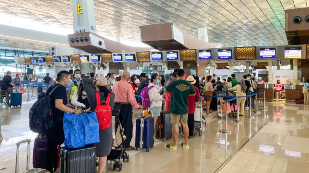 Info Mudik, Tercatat Penumpang di Bandara Soetta 188 Ribu Penumpang Lebih Hari Ini
            - galeri foto