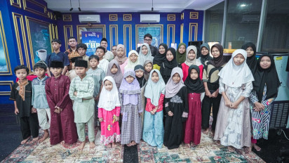 Berbagi di Penghujung Ramadhan, Bukber dengan All You Can Eat Es Krim untuk Anak Yatim Piatu