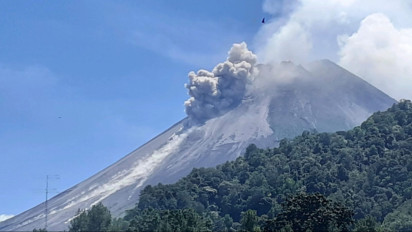 Awan Panas Gunung Merapi Meluncur 1,1 Kilometer ke Arah Barat Daya