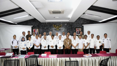 Tim Evaluasi Kemendagri Sampaikan Apresiasi Capaian Kinerja dan Penghargaan Pj Gubernur Agus Fatoni