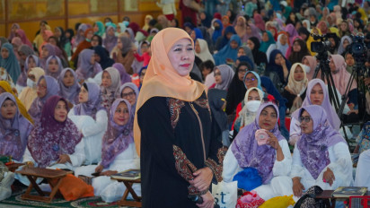 Ngabuburit Bareng GenZi, Khofifah Berbagi Resep Menjadi Remaja yang Dirindukan Surga