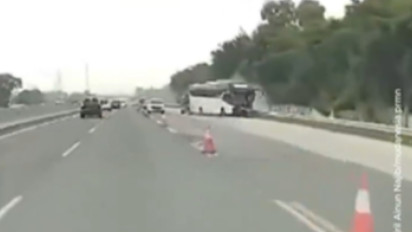 Detik-detik Mencekam Kecelakaan Maut di Km 58 Tol Cikampek Terekam Kamera Dashcam, 12 Tewas