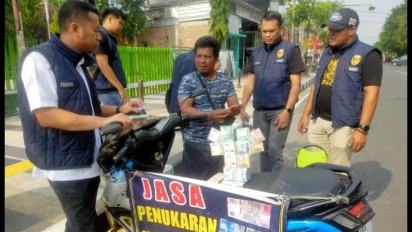 Antisipasi Uang Palsu, Satreskrim Bojonegoro Periksa Jasa Penukaran Uang Baru