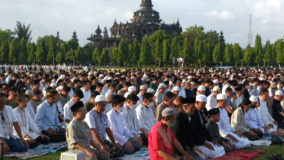 Contoh Khutbah Idul Fitri dengan Tema Ciri Sukses Ramadhan