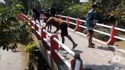 Rusak Jembatan demi Akses Truk Sound, 9 Warga-Kades Demak Lebaran di Penjara
