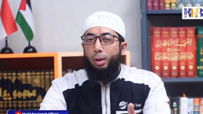 Tradisi Ziarah Kubur atau Nyekar Habis Shalat Idul Fitri Memangnya Boleh? Ustaz Khalid Basalamah Tegas: Tidak Bisa...