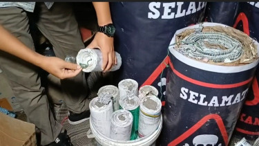 Polres Ngawi Grebek Rumah Kosong Tempat Produksi Petasan Berdaya Ledak Tinggi